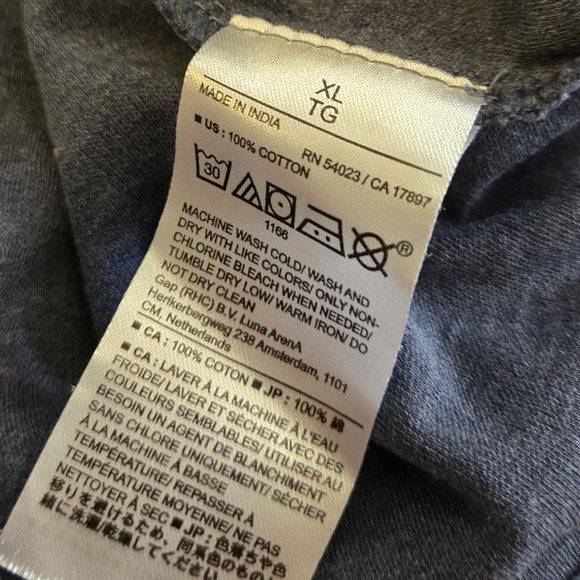 Banana Republic men's henley, size XL - Picture 4 of 6